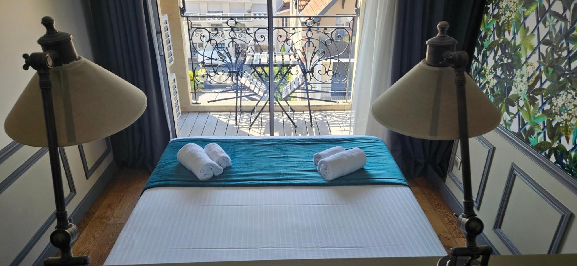 Hotel Villa-Lamartine Arcachon Bagian luar foto